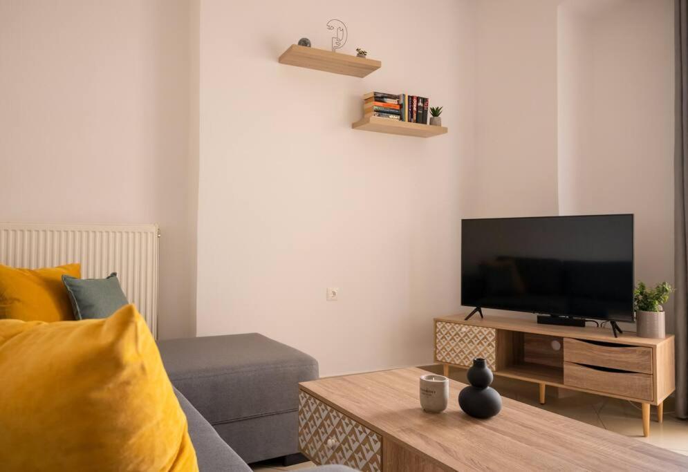 Nefeli Apartment Chania Chrissi Akti Chania Exterior foto