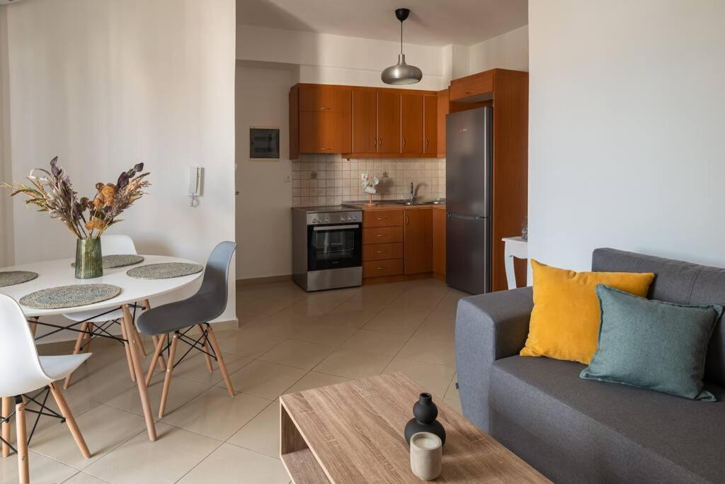Nefeli Apartment Chania Chrissi Akti Chania Exterior foto